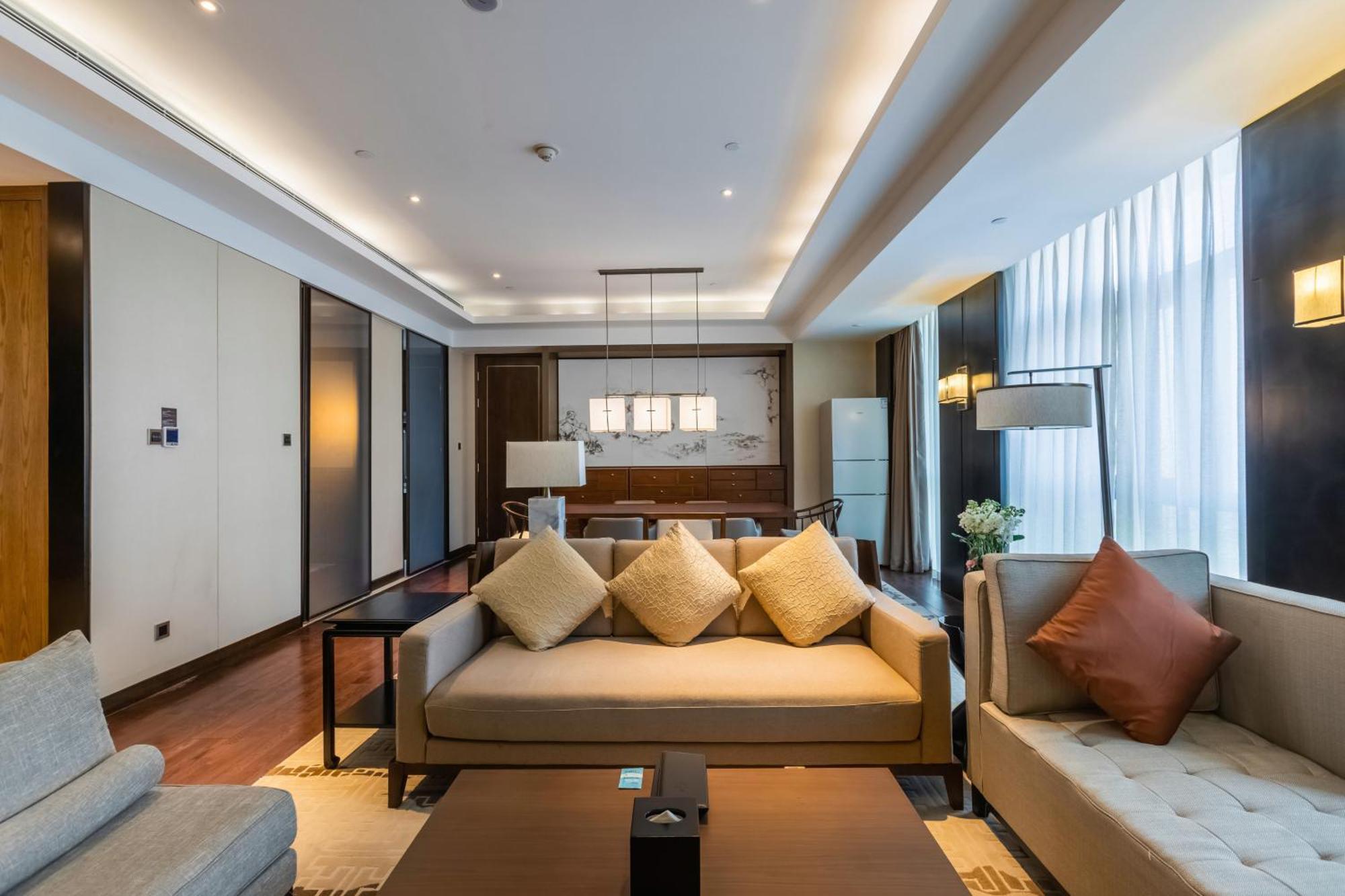 Hotel Hualuxe Wuxi Taihu Esterno foto